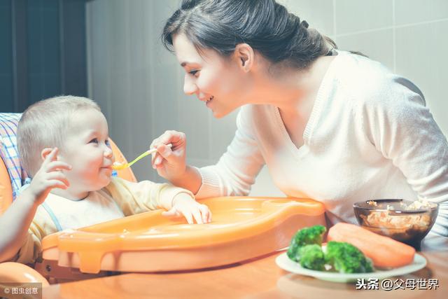 八个月的宝宝拒绝吃辅食，理解、探索与应对